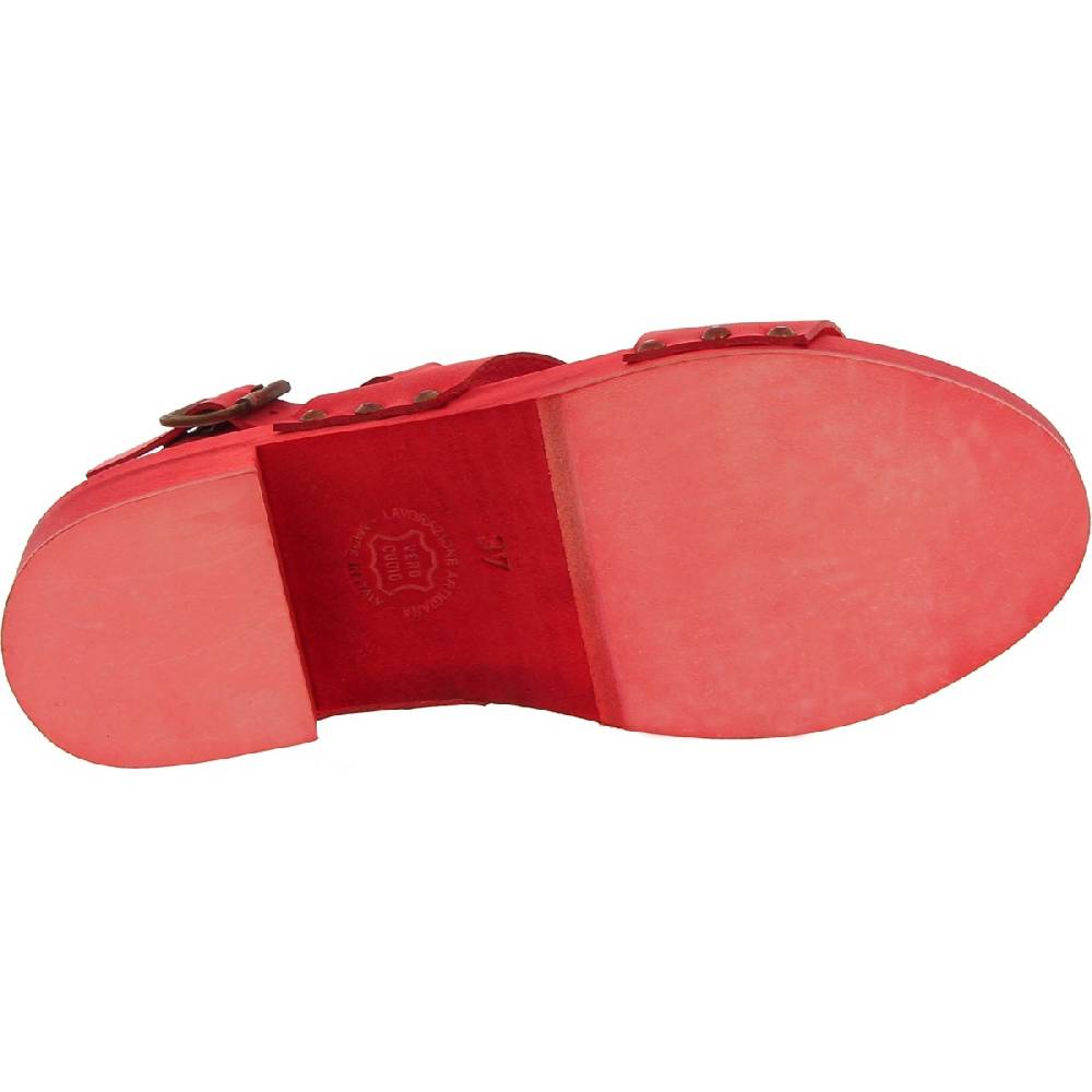Lartigiano Del Cuoio Sabot donna rosso in legno artigianali con fascia in pelle In vendita