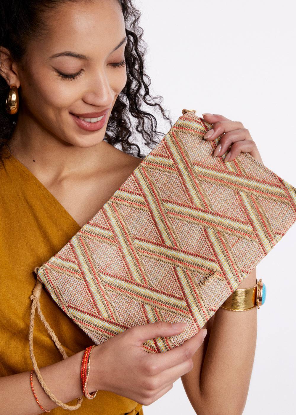 Nalí RITA POUCH IN STRAW + COLORS Moda