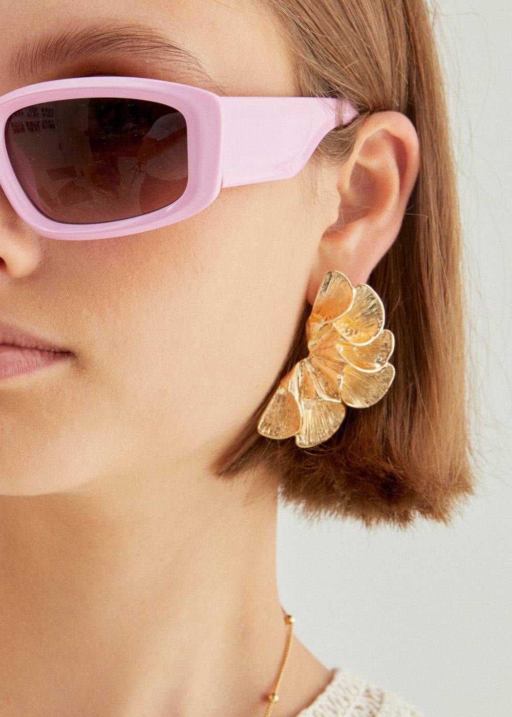 Nalí LOBE OVER. EARRINGS GOLD PLISSE Sconto di tempo limitato