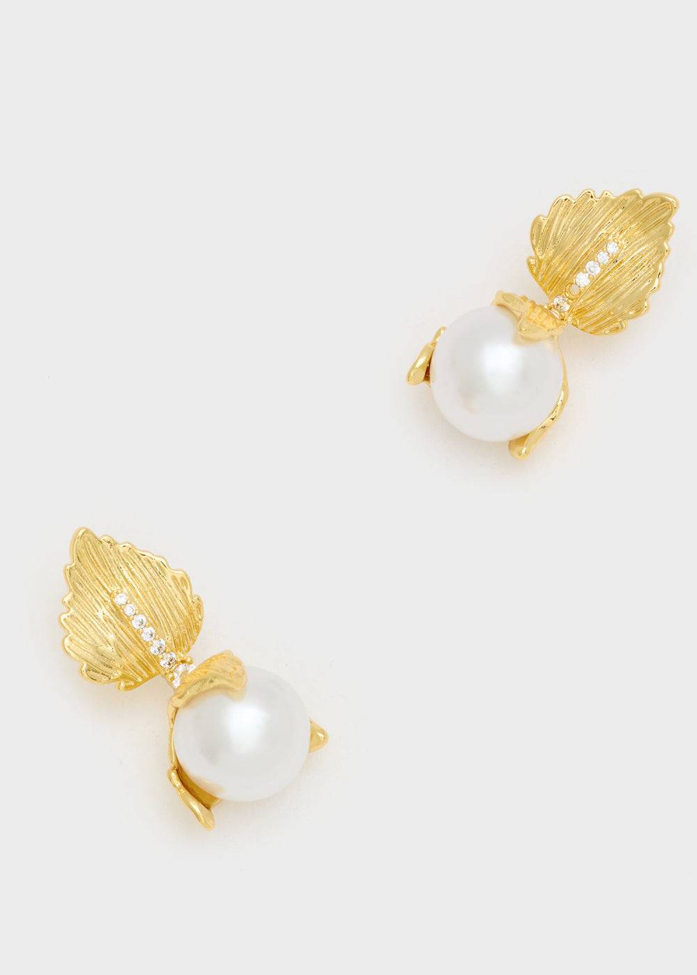Nalí EARRINGS W/ PENDANT PEARL AND GOLD LEAF Ultimo giorno