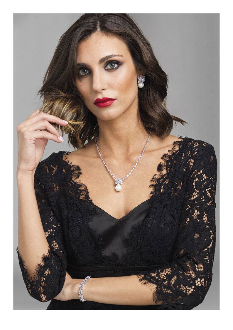 Ottaviani Collana rodiata con cubic zirconia e perla Vendita Calda