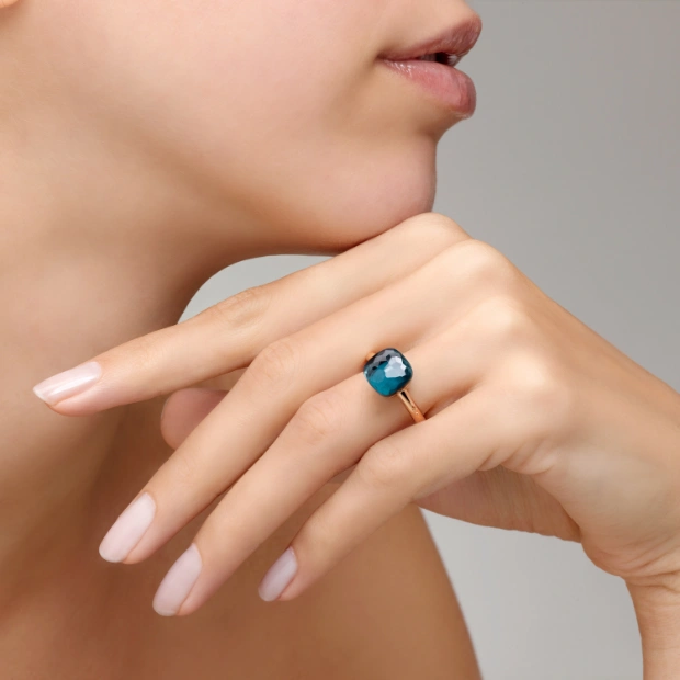 Pomellato Anello Nudo Classic In Vendita
