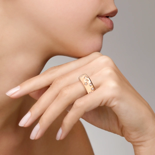 Pomellato Anello Iconica Medium 2025