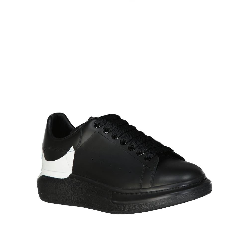 ALEXANDER MCQUEEN  Sneakers Oversize in Pelle Nera Uomo Alexander McQueen Fino Al -60%