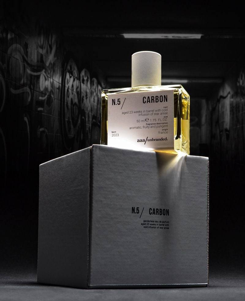 AAA/UNBRANDED  Profumo Unisex N5 Carbon - Dolce e Speziato con Note Marine Grande vendita