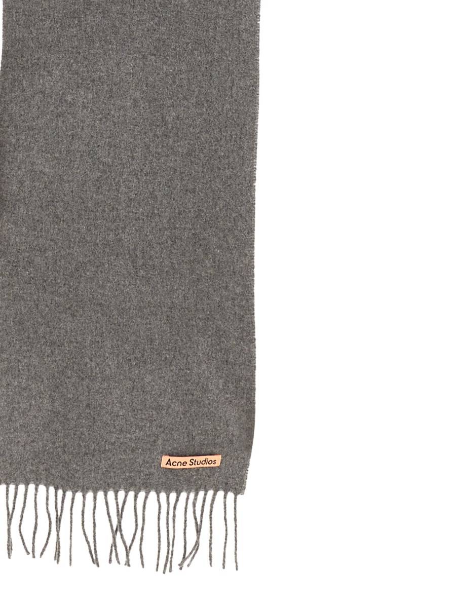 ACNE STUDIOS SCIARPA IN LANA CON LOGO Saldi