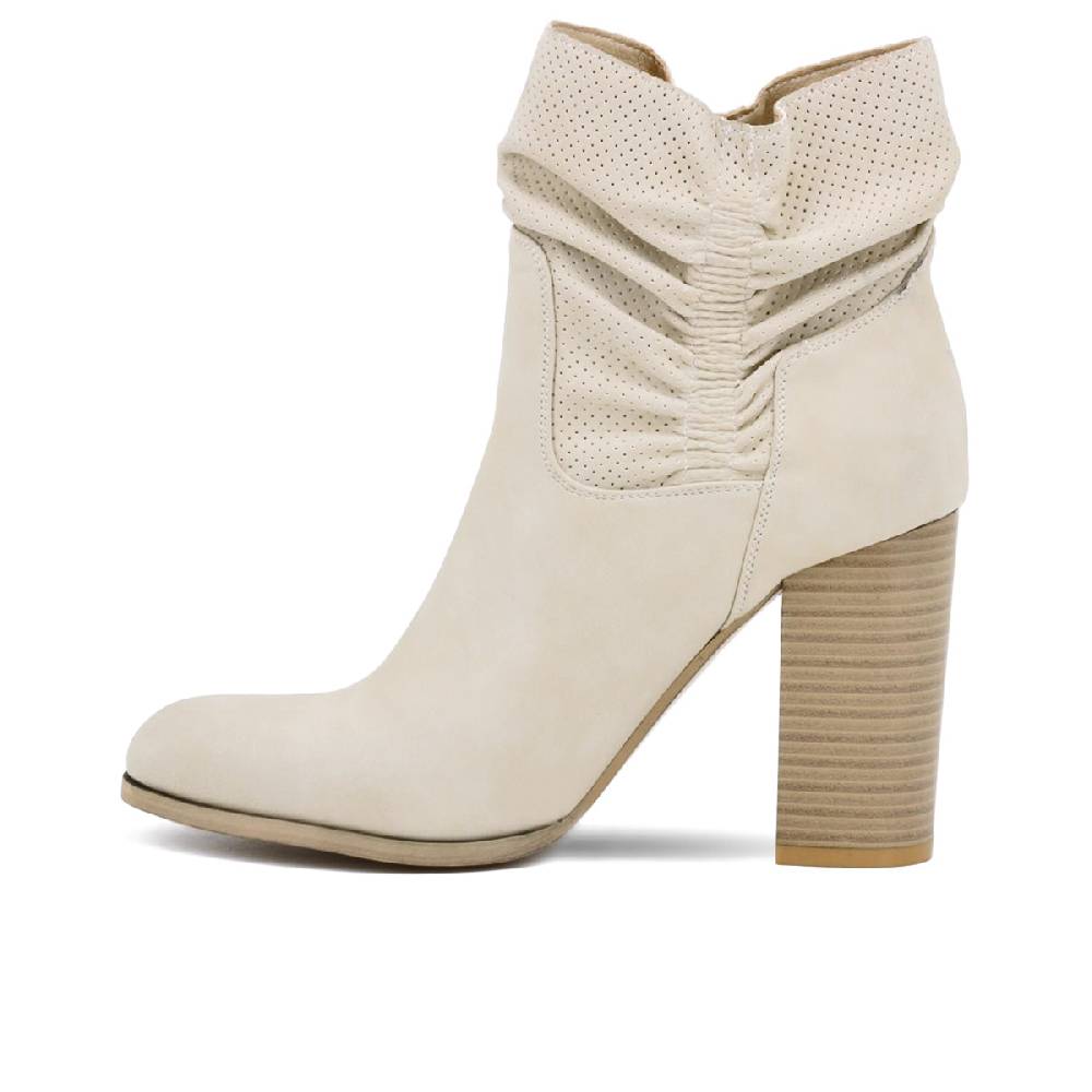 Queen Helena Tronchetti - X24-36 Online
