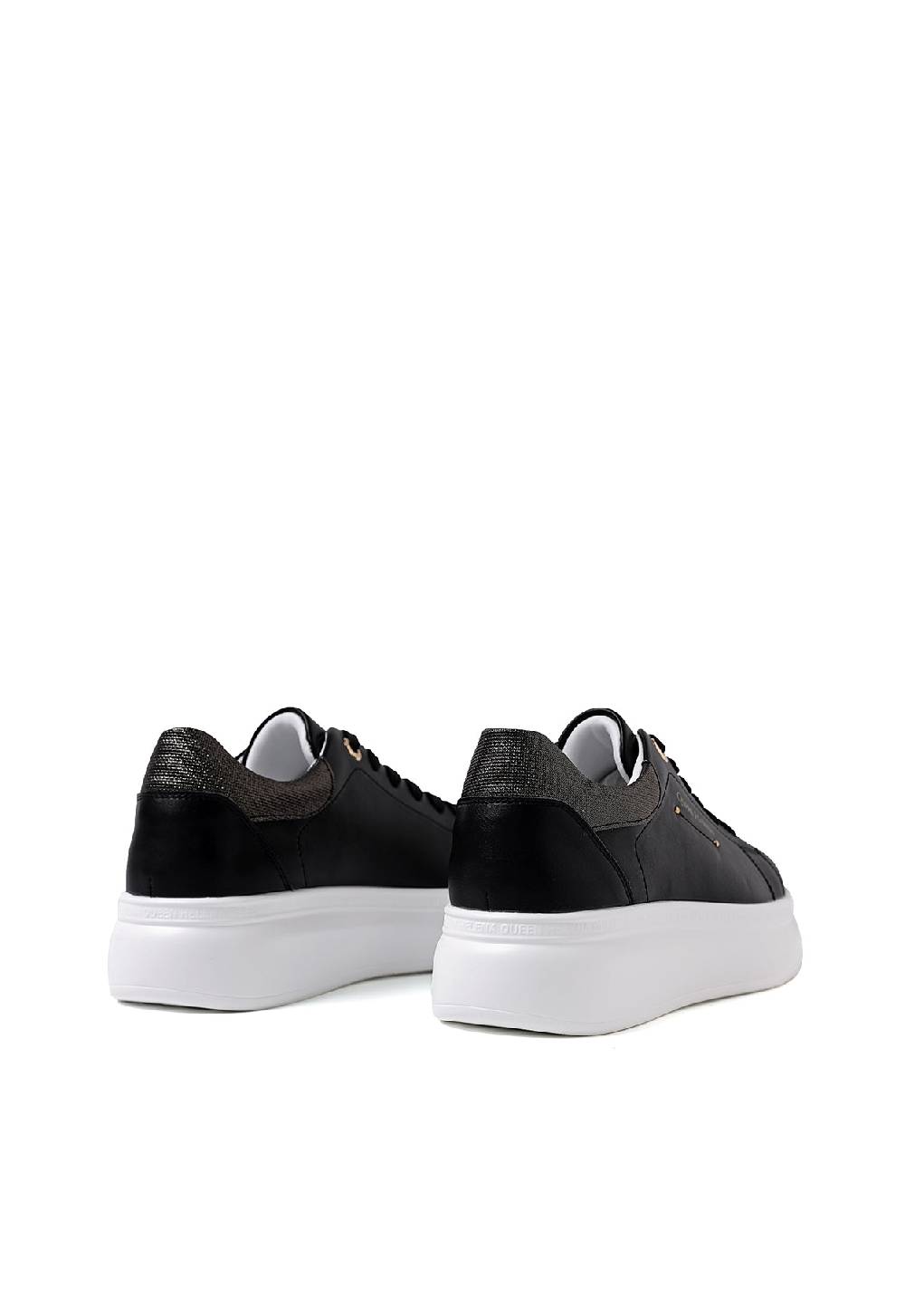 Queen Helena Sneakers X30-9 2025