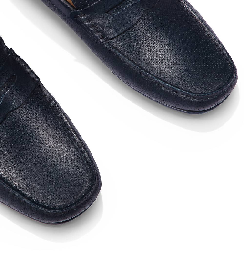 Loriblu Mocassini in nappa traforata blu scuro Nuova