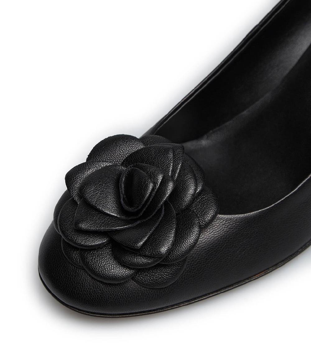 Loriblu Décolleté in nappa nera con fiore 50% di sconto con spedizione gratuita
