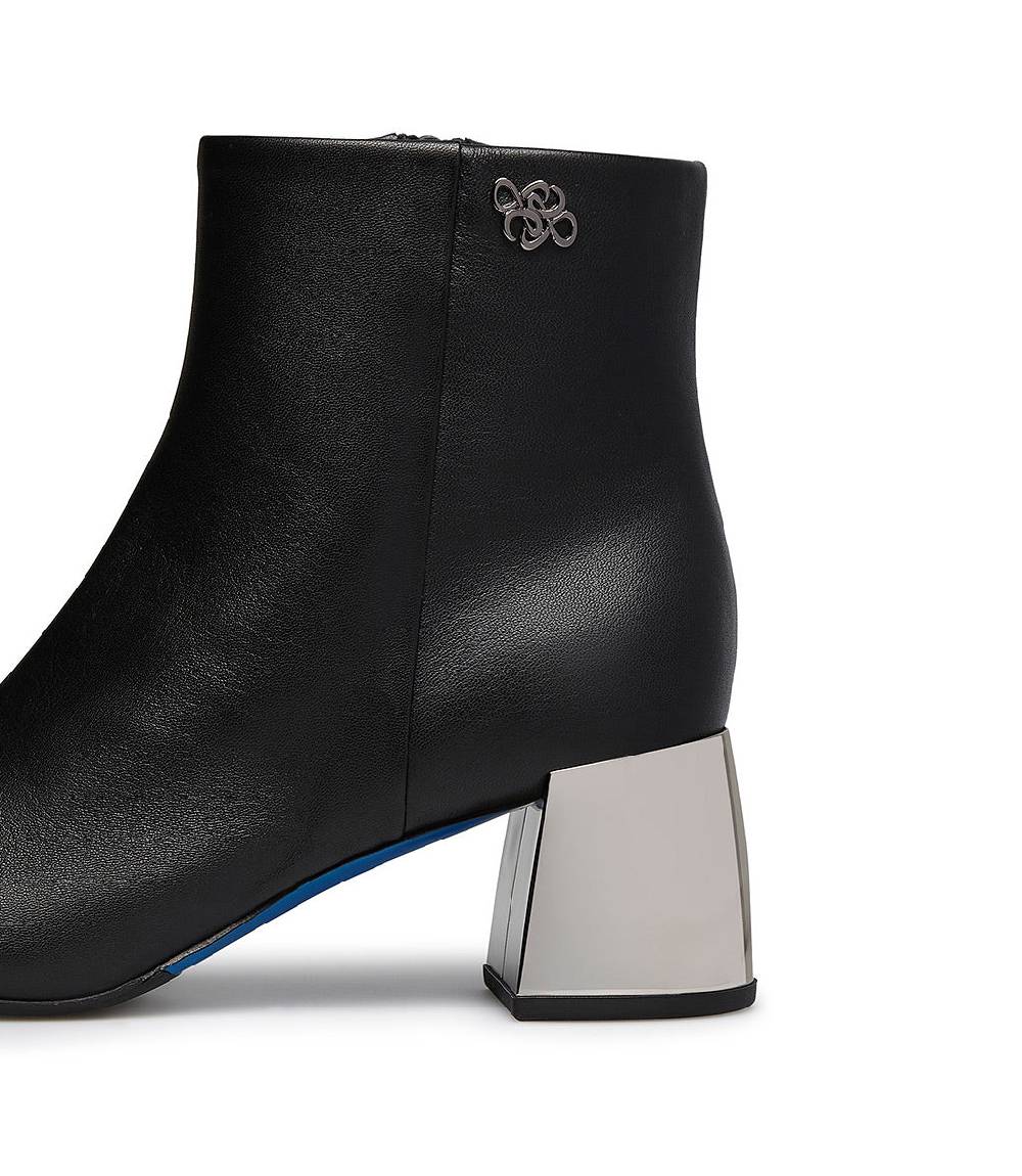 Loriblu Stivaletto in nappa nera con tacco metal argento Outlet
