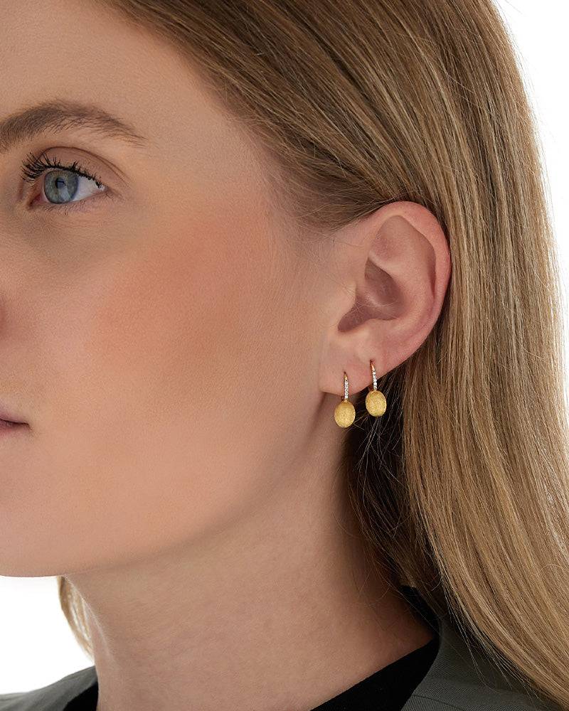 Nanis Orecchini "BABY CILIEGINE" con boules pendenti in oro e dettagli di di – Nanis Italian Jewels Nuovo
