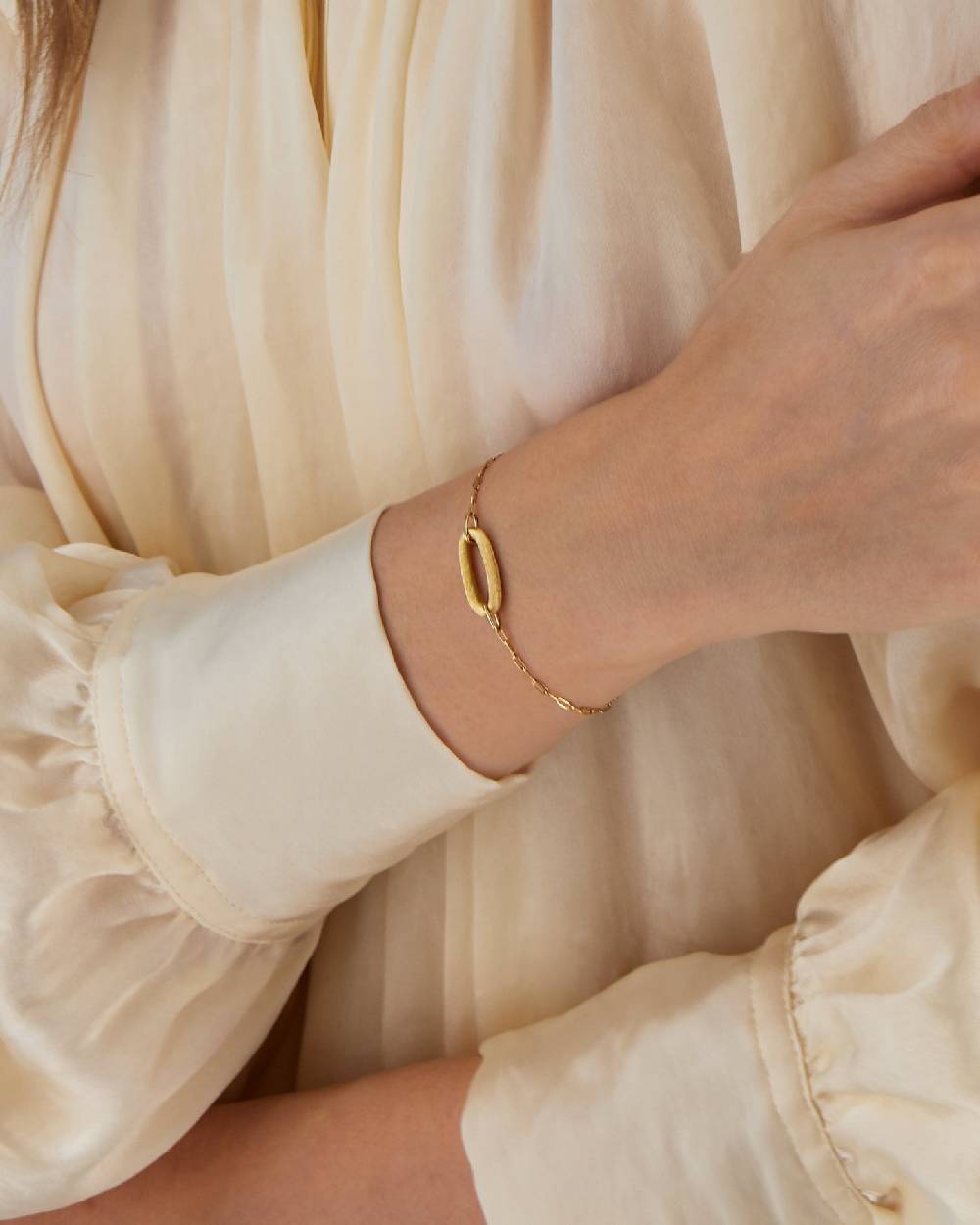 Nanis Bracciale "LIBERA" con ovale in oro inciso a mano – Nanis Italian Jewels Hotsell