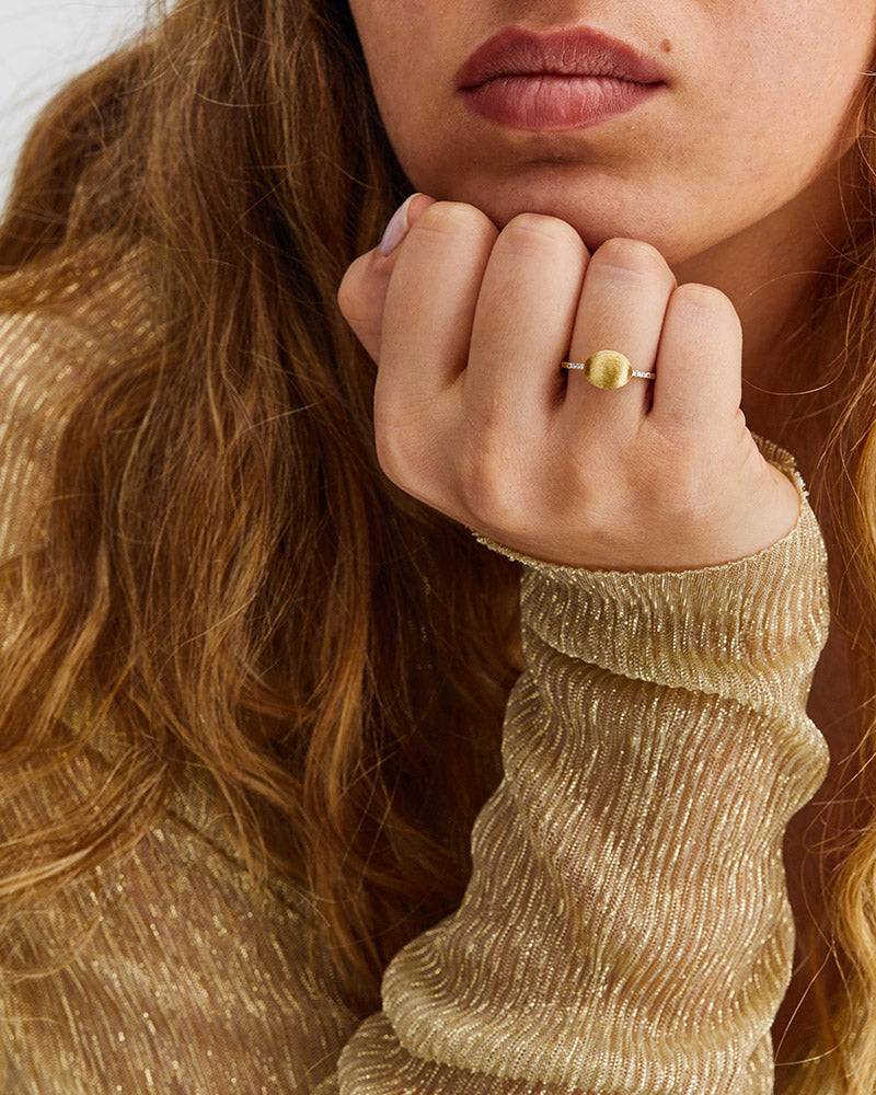 Nanis Anello "DANCING ÉLITE" con boule in oro incisa a mano e pavé di diaman – Nanis Italian Jewels Vendite Flash