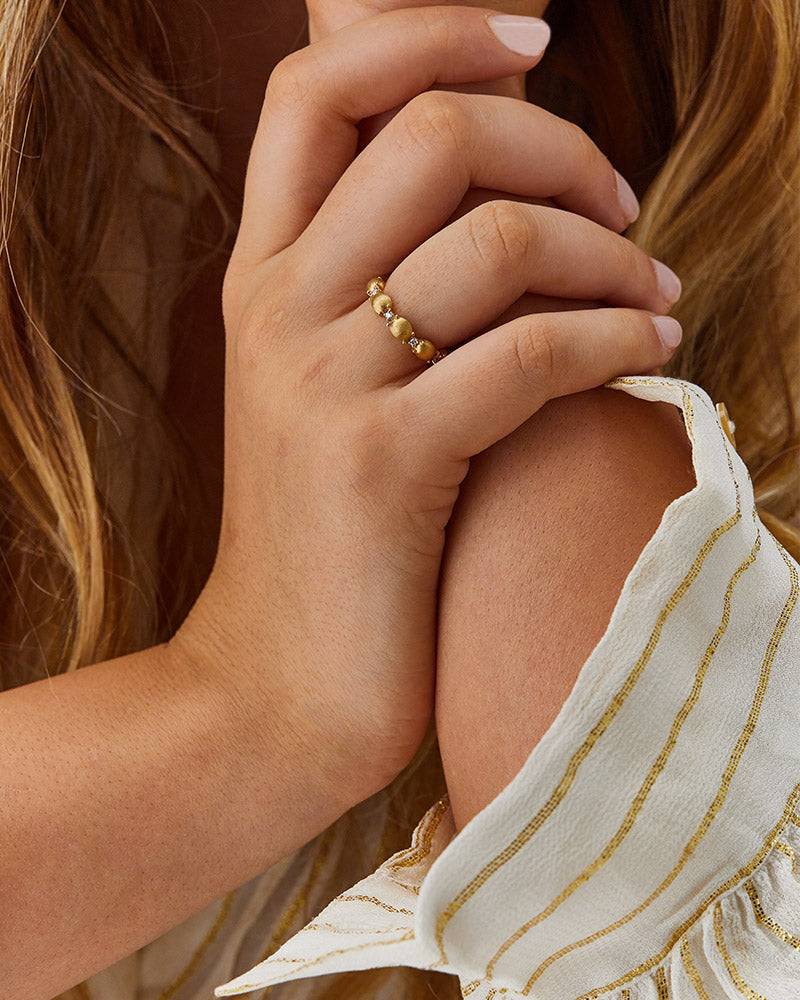 Nanis Anello "DANCING ÉLITE" con diamanti e boules piccole in oro – Nanis Italian Jewels Soddisfazione Garantita