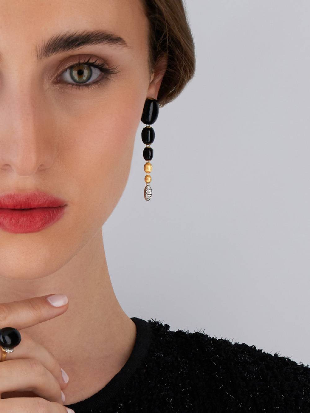 Nanis Orecchini IVY "MYSTERY BLACK" pendenti in oro, diamanti e onice nero – Nanis Italian Jewels 2025