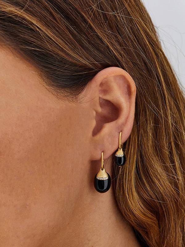 Nanis Orecchini CILIEGINE "DANCING MYSTERY BLACK" pendenti con boules in oro – Nanis Italian Jewels 2025