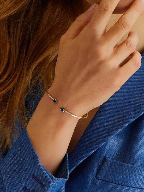 Nanis Bracciale a schiava "DANCING AZURE" inciso a mano in oro, diamanti e t – Nanis Italian Jewels Vendite Flash
