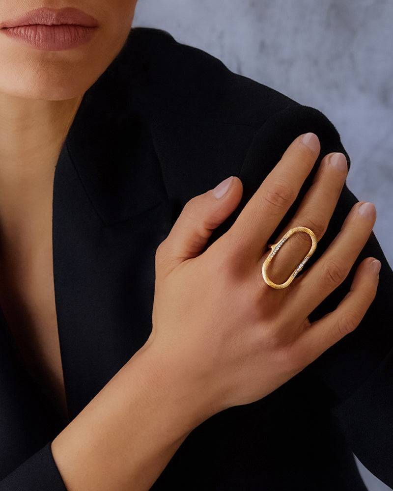 Nanis Anello "LIBERA" di design ovale aperto in oro e diamanti – Nanis Italian Jewels Comprane uno, ottenene uno gratis