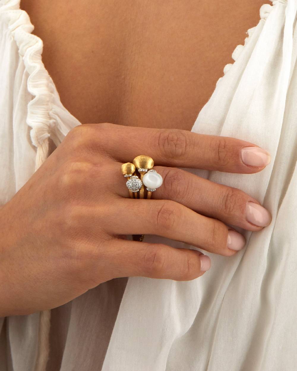 Nanis Anello "WHITE DESERT" in oro, diamanti e pietra di luna (piccolo) – Nanis Italian Jewels Offerta speciale della fabbrica