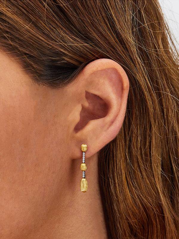 Nanis Orecchini "DANCING ÉLITE" pendenti incisi a mano in oro e diamanti – Nanis Italian Jewels Offerte speciali