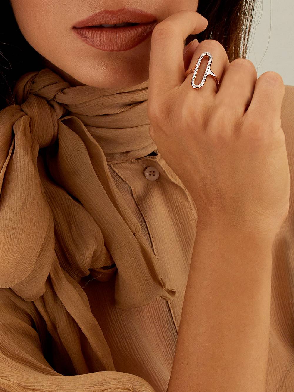 Nanis Anello "libera" con elemento ovale in oro rosa e diamanti (grande) – Nanis Italian Jewels Prezzo Ridotto