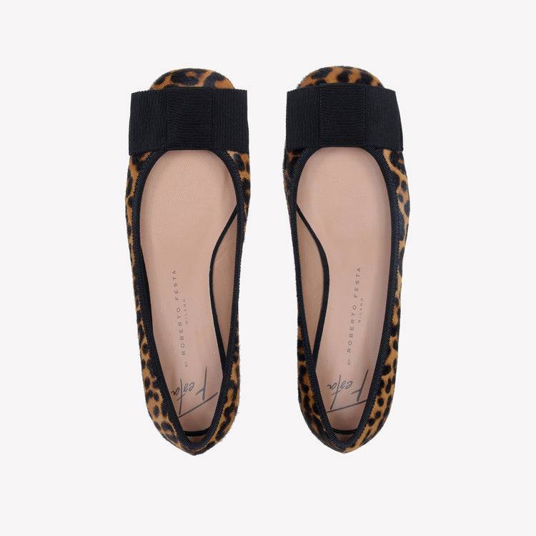Roberto Festa DECOLLETE’ IN PELLE DI VITELLO STAMPA LEOPARDATA CON FIOCCO GROS GRAIN NERO SISKO Promozione Limitata