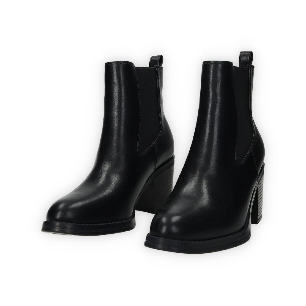 Tata Italia Stivaletti. Tacco alto 6cm Negozio