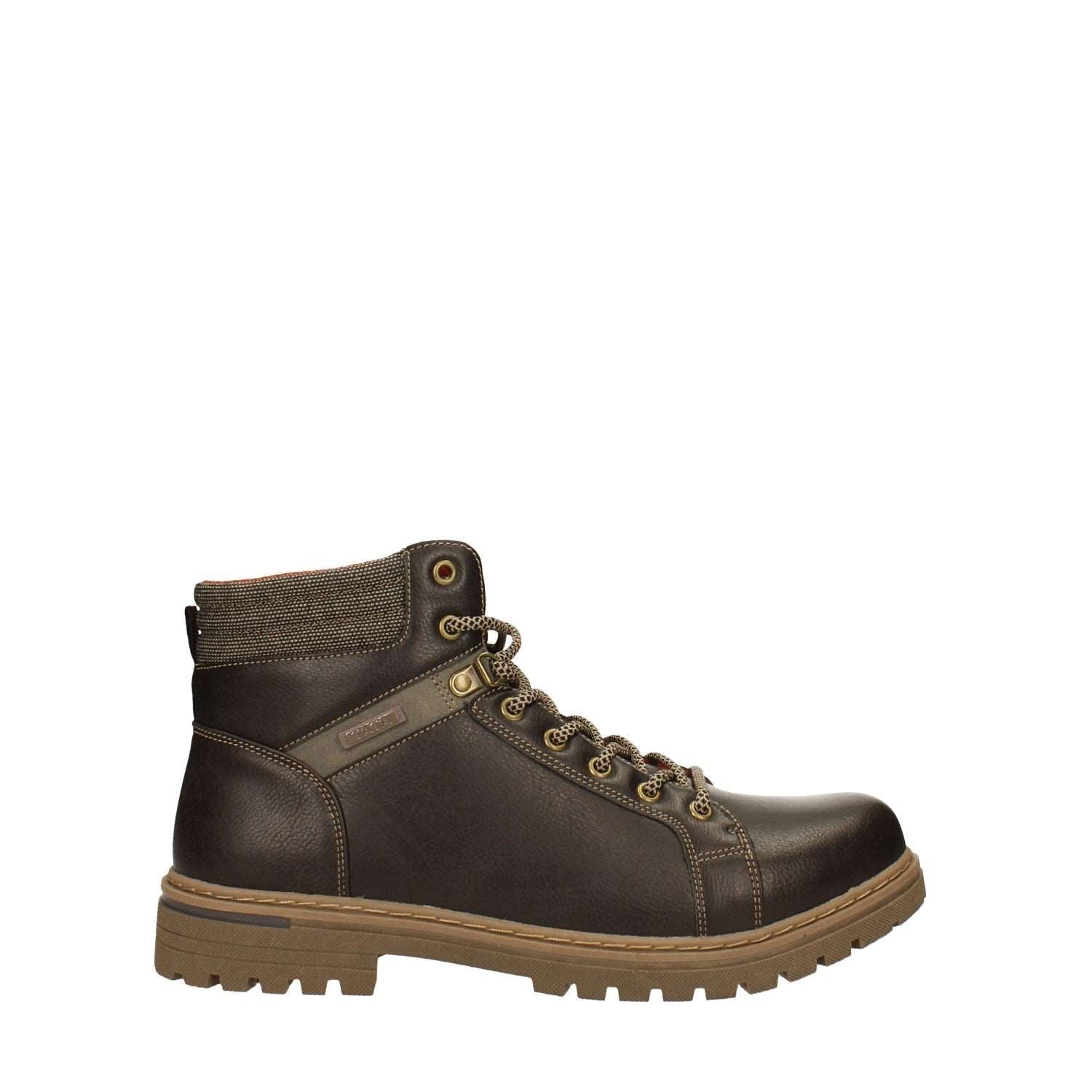 Tata Italia Anfibi con suola carrarmato Liquidazione