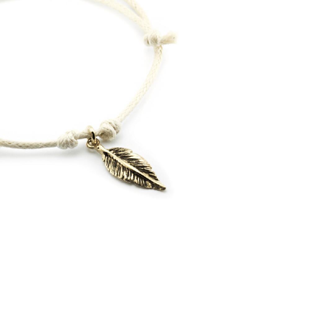 Thais Bernardes Collana in Cotone con Piuma in Argento Outlet