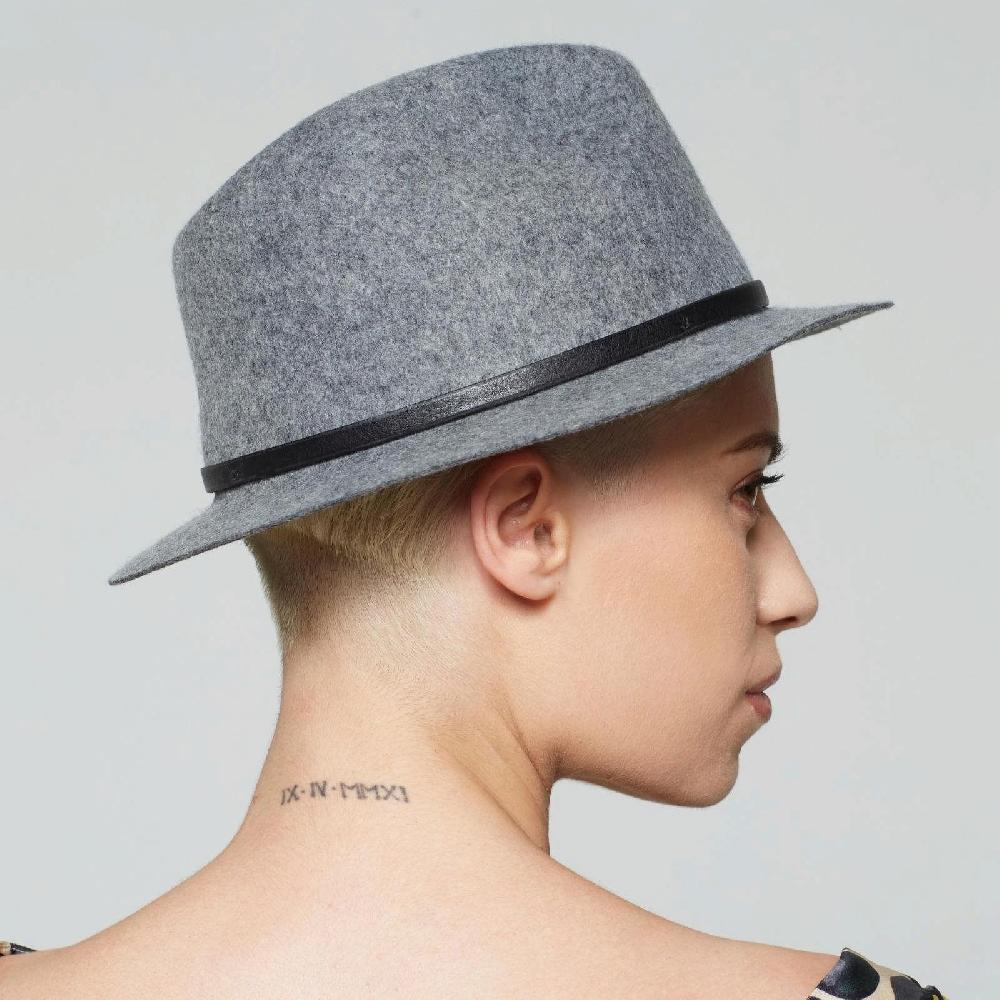 A.S.98 CAPPELLO SHERYL Soddisfazione Garantita