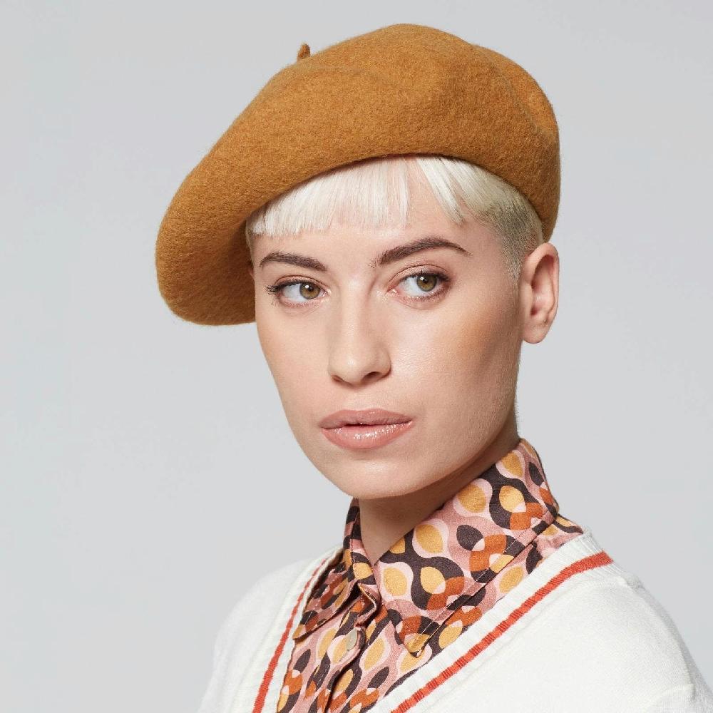 A.S.98 CAPPELLO JOAN Qualità Garantita