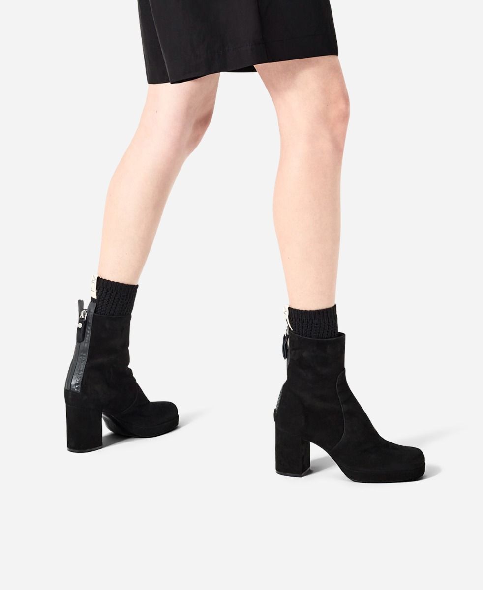 Agl Stivaletto in velour Nero BETTY In Saldo