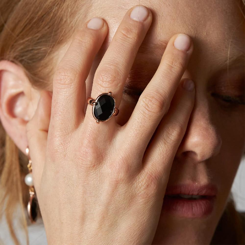 Unoaerre Anello con pietra nera | UNOAERRE Gioielli Vendita