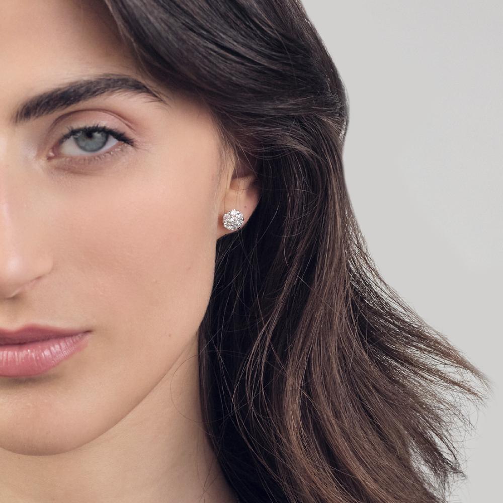Unoaerre Orecchini in argento con fiori pavé | UNOAERRE Gioielli Nuovi prodotti