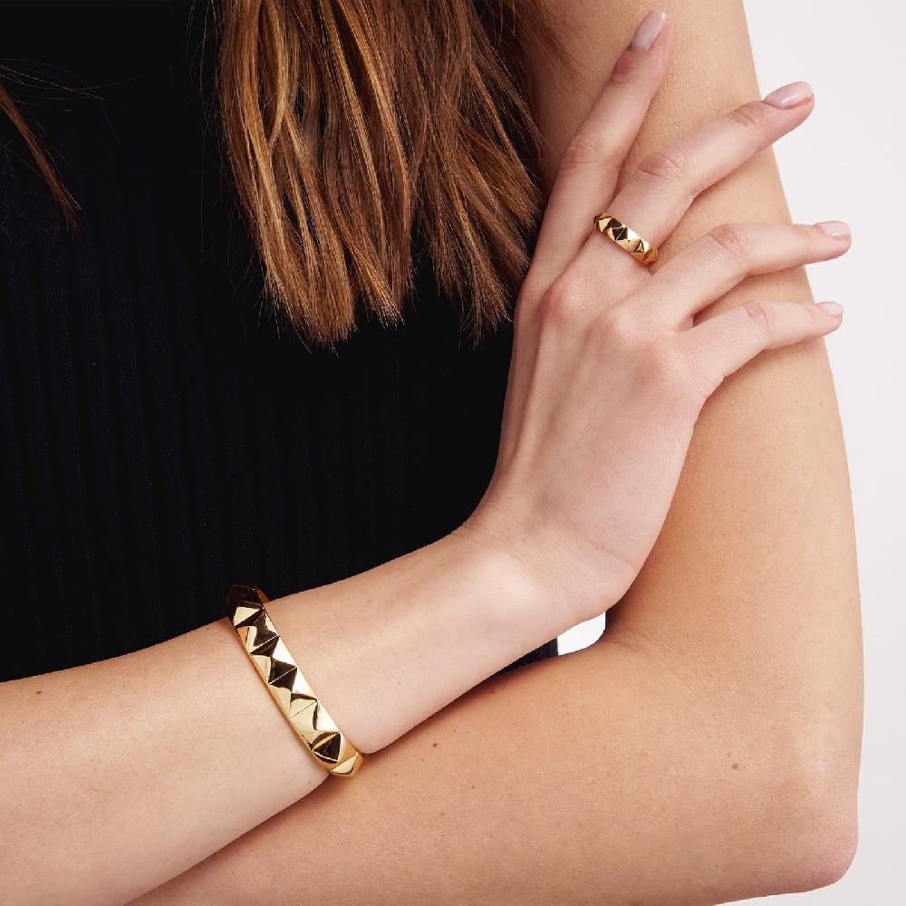 Unoaerre Bracciale rigido in bronzo dorato piramidi | UNOAERRE Gioielli Presa