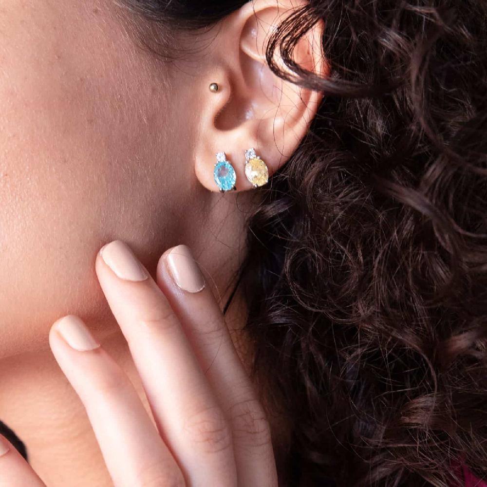 Unoaerre Orecchini in argento con e zicornia cubica gialla | UNOAERRE Gioielli In Vendita