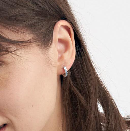 Unoaerre Orecchini in argento con zirconia cubica azzurro | UNOAERRE Gioielli Enormi risparmi