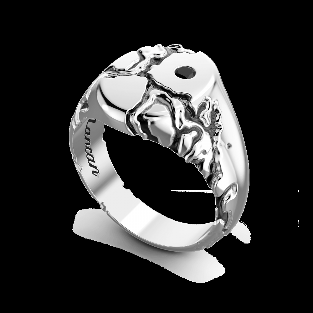 Zancan Anello chevalier Zancan in argento con pietra nera Prezzo di fabbrica
